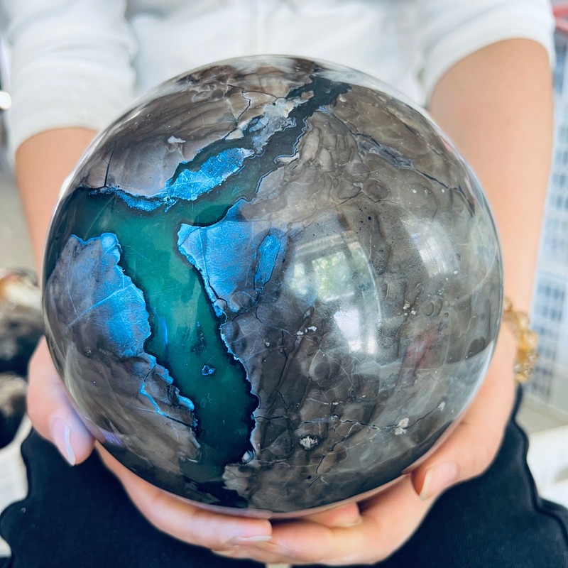 12.65LB Natural volcanic agate crystal cave ball polishing and healing5750g