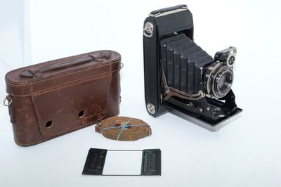 Zeiss Ikon Super-Ikonta D 6.5 x 11cm 616 FILM camera. Tessar 12cm
