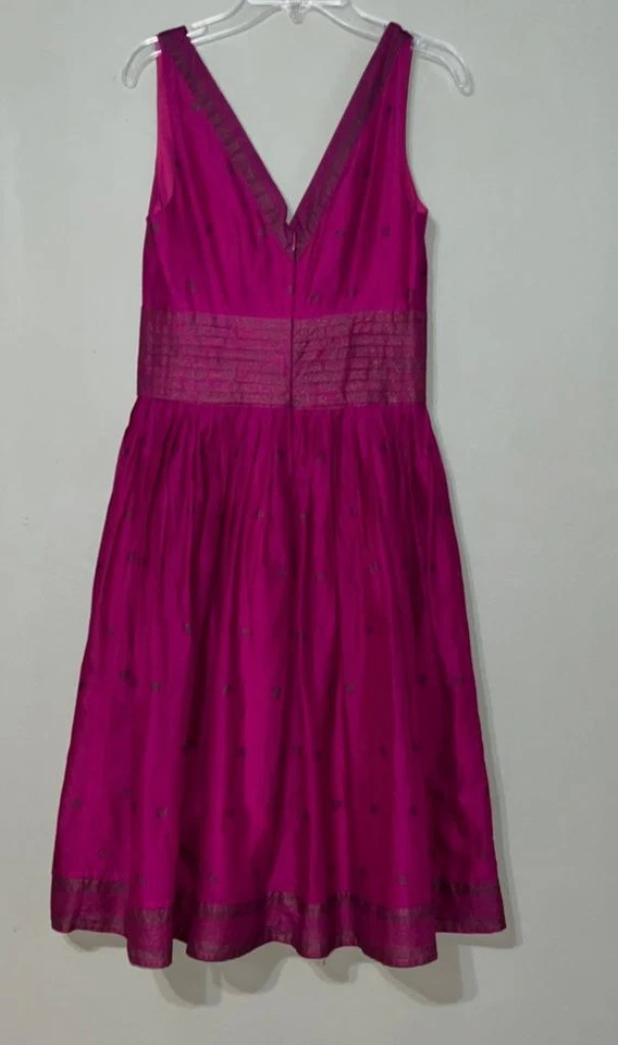 Vestido Isaac Mizrahi para Target Magenta Estampado Indio Sin Mangas Talla 2 Usado en Excelente Condición Foto 4 de 4