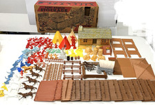 Vintage Marx Fort Apache Fort Dearborn Military Figures box and unbranded Figs
