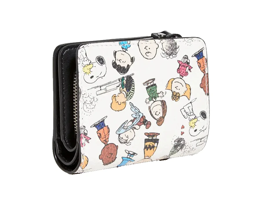 Marc Jacobs Peanuts Mini Compact Bifold White Wallet Charlie Brown Snoopy  GL0392