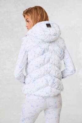 LoveShackFancy Bogner X Naima Puffer Vest Sz 8 M Fire + Ice White w/blue floral