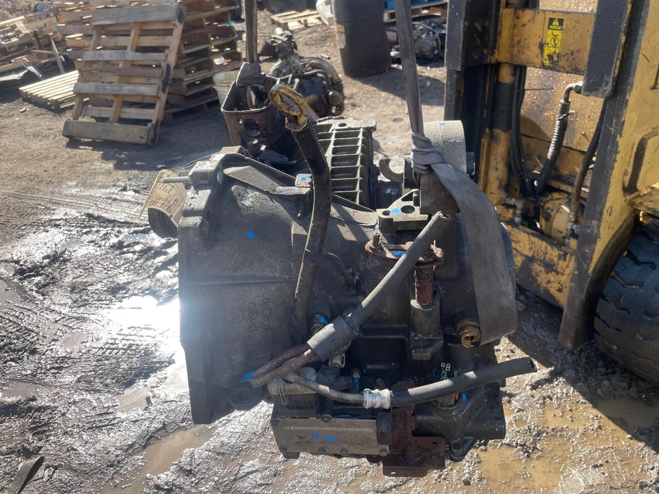 2005 2006 CHRYSLER TOWN & COUNTRY CARAVAN 3.3L AUTOMATIC TRANSMISSON 138K MILES - Imagem 2 de 4