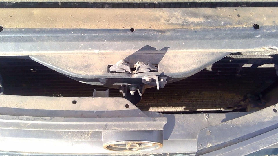 Toyota Camry 1992 1993 1994 1995 1996 conjunto de pestillo de capó con soporte OEM Foto 3 de 4