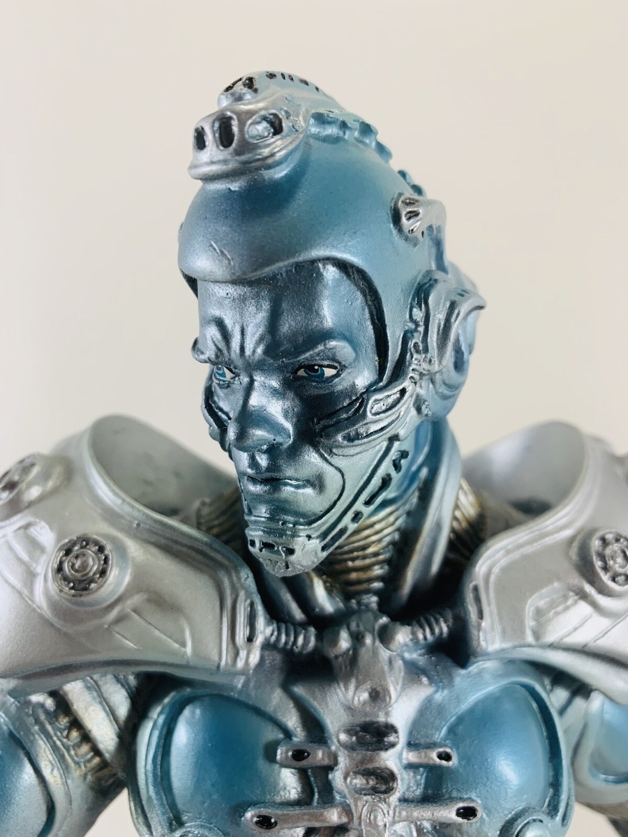 Warner Brother Bros DC Comics Exclusive - Mr. Freeze Super Hero
