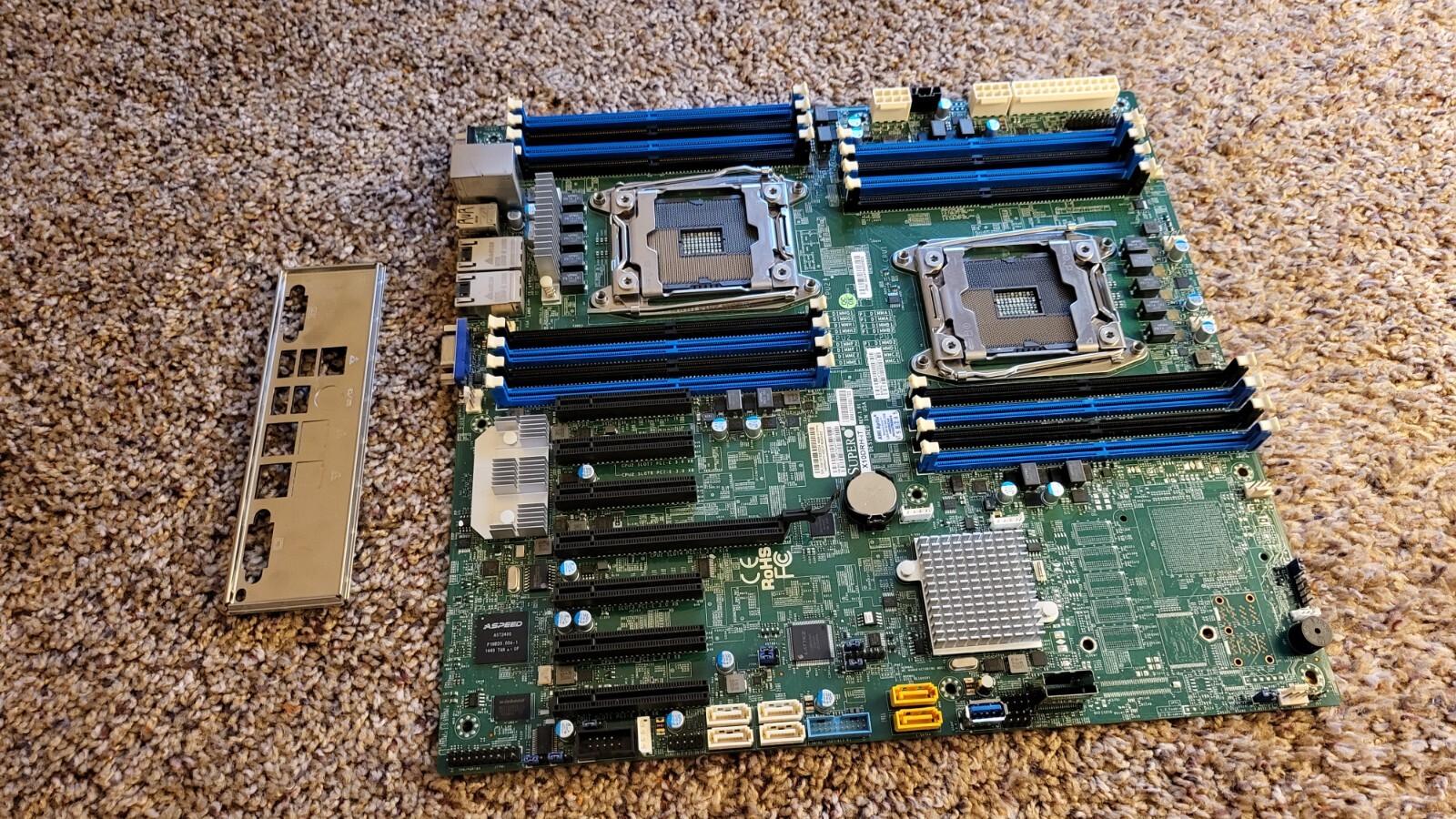 Supermicro X10DRHIT Dual Intel XEON E52600v3/v4 LGA2011v3 EATX
