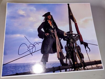 【美品】Johnny Depp 直筆サイン入りフォト s-l400.jpg