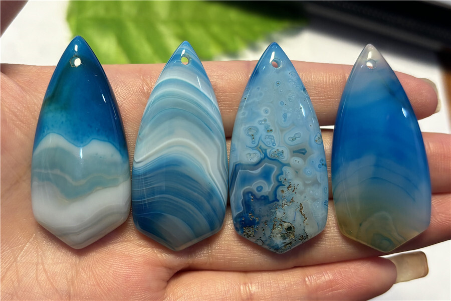 JZZ00361 47x22x7mm 4Pcs Blue/white Stripes Agate Shield JZZ00361 47x22x7mm 4Pcs Blue/white Stripes Agate Shield