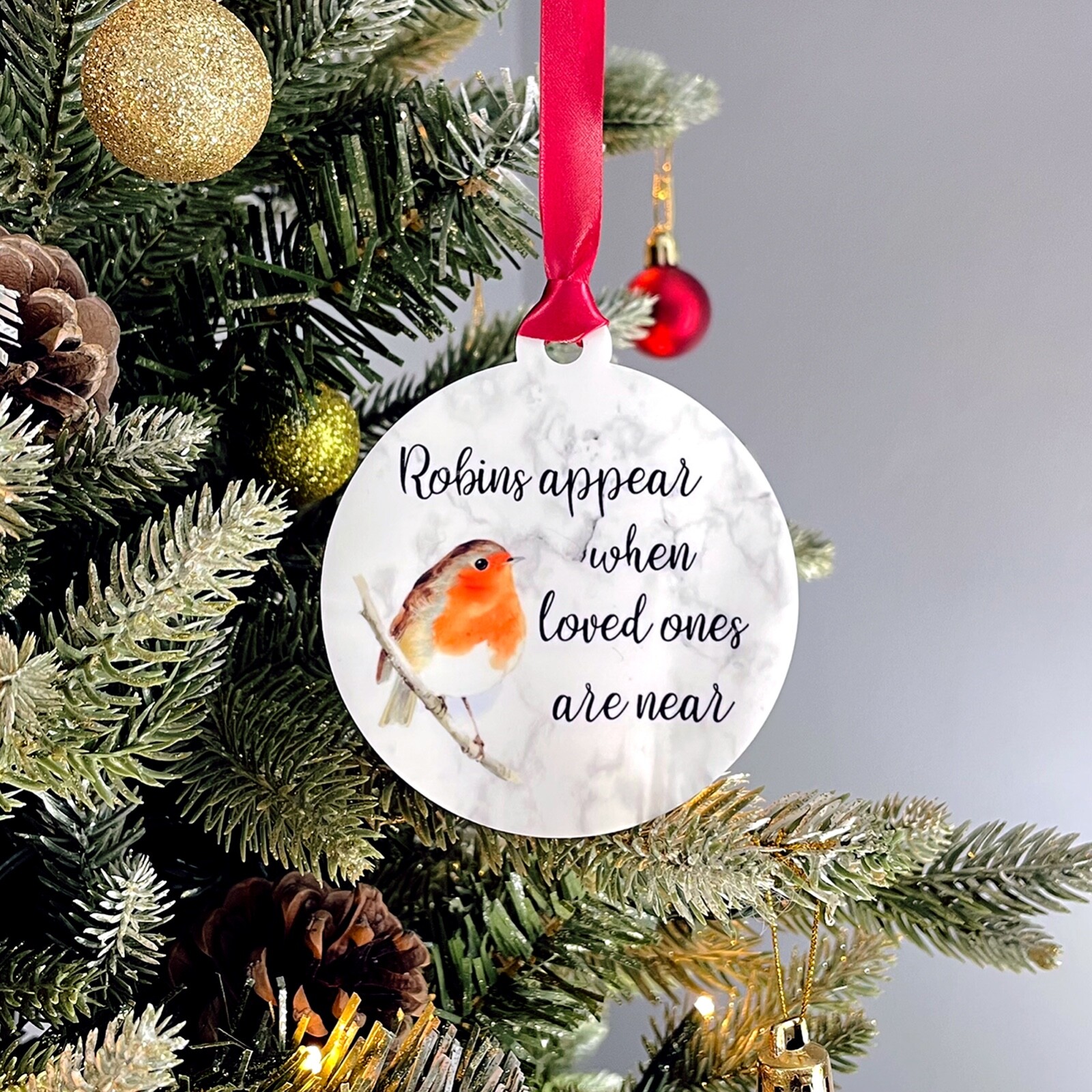 Robins Appear When Loved Ones Are Near Christmas Bauble Memorial Marble Effect