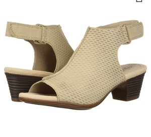 clarks women's valarie james heeled sandal