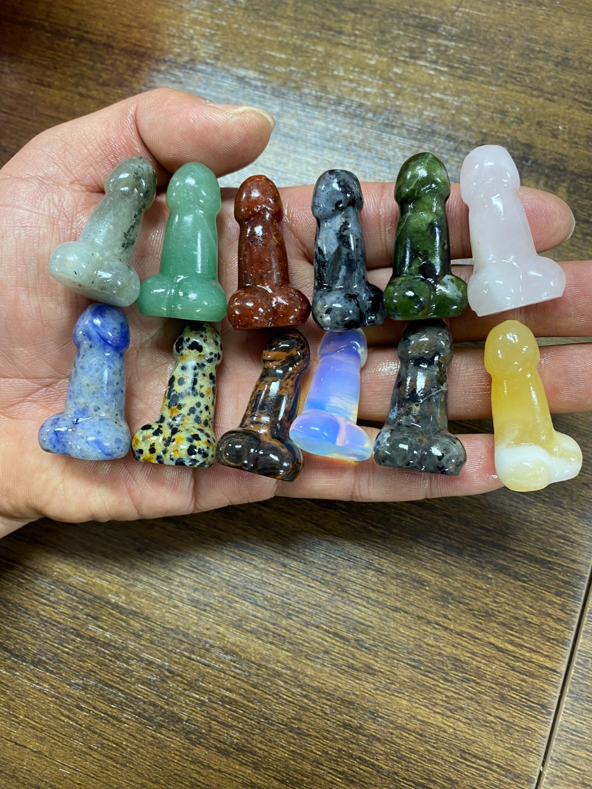 50pcs Natural Mix Mini quartz Crystal Male Penis Crystal Skull Massager wand