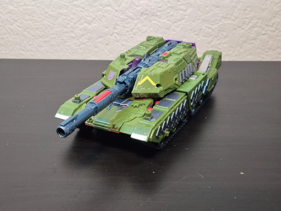 Transformers Generations Combiner Wars Leader Armada Megatron Parts - Image 2 of 4