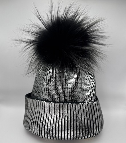 Jocelyn Womens Silver Metallic Black Fox Fur Pompom Beanie Hat One Size Preowned