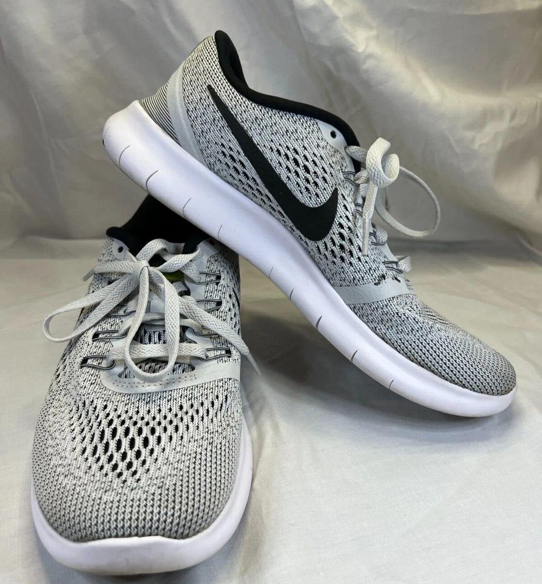Nike free rn women's deals grey