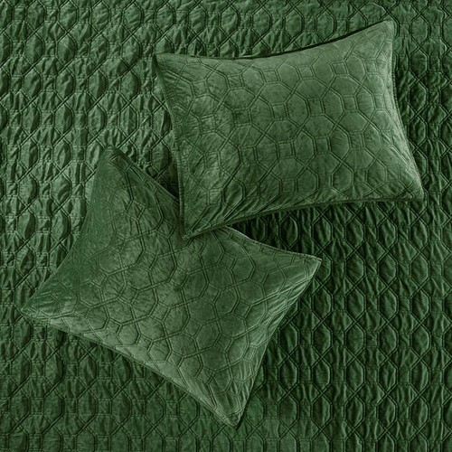 Gracie Mills Gayle 3-Piece Casual Geometric Velvet Quilt Set - Picture 34 of 49
