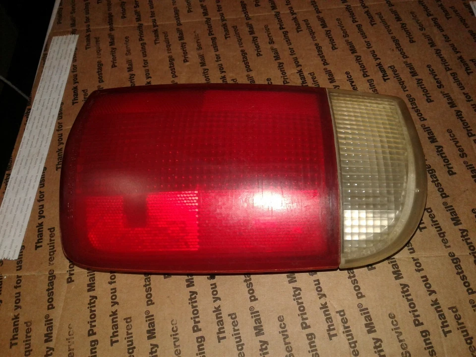95-04 CHEVY S10 BLAZER GMC JIMMY LH L CARCASA LUZ TRASERA LADO CONDUCTOR IZQUIERDO Foto 2 de 4