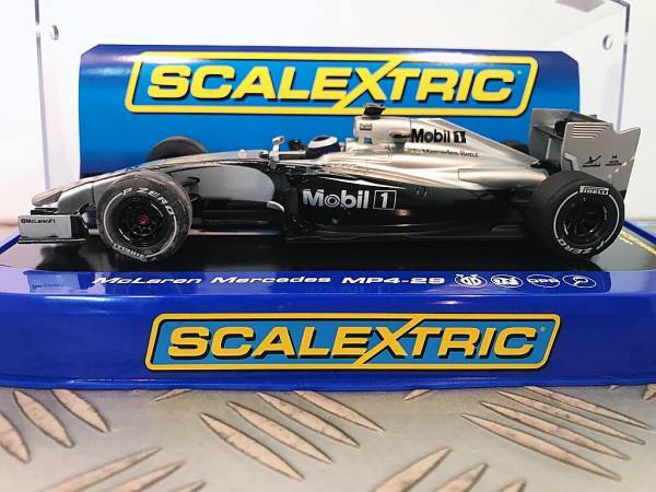 Slot car 1/32 McLaren Mercedes MP4-29 Mobil1 No.22