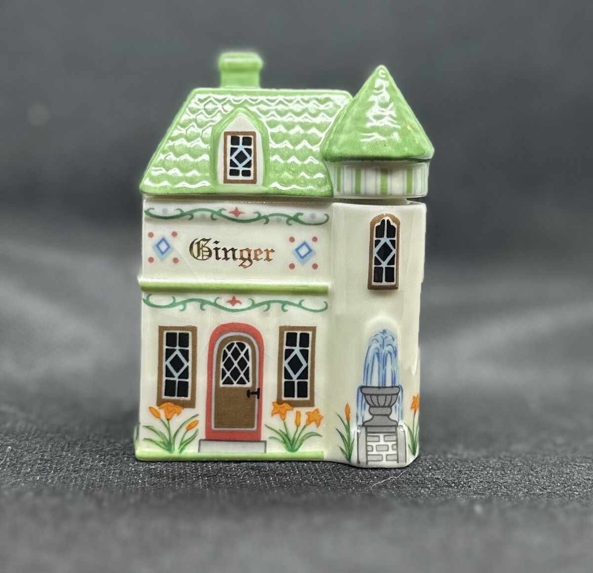 ヴィンテジ切手 イタリア シラクサ 20リラ 未使マージン付　Siracusan Lenox Canterbury Crossing Spice Village - Ginger | eBay