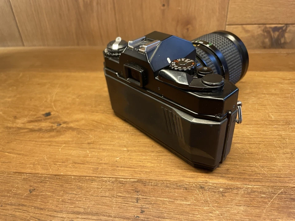 *Obturador mecánico 1/2000: casi como nuevo* Cámara Cosina CT1 EX Pentax K y lente zoom Foto 4 de 4