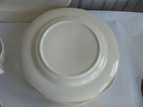 Vtg s/ 8 Independence ? Westmoreland ? White Ironstone 9 3/4" Dinner Plates - Picture 3 of 5