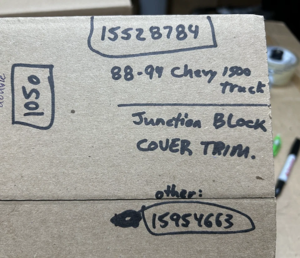 Panel de cubierta de bloque de conexión eléctrica para Chevy 1500 Silverado 88-94 Foto 2 de 4