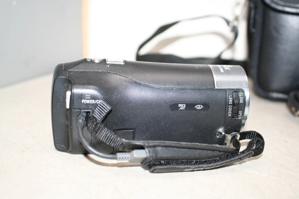 Sony HDR-CX240 1080p Full HD Camcorder Black w/ 32GB Micro SD Card- Tested - Image 4 of 4
