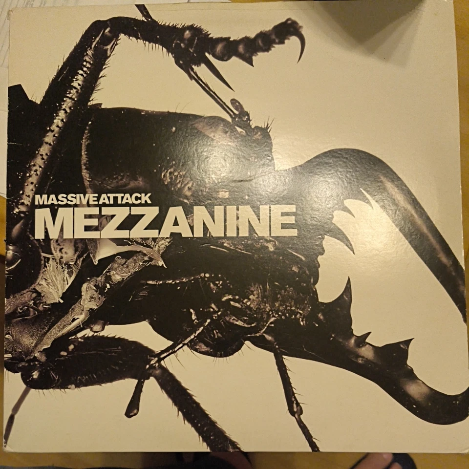 Massive Attack Mezzanine · Multilp · 1998, Foto 1 von 4