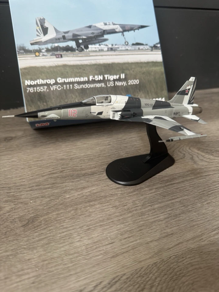 Hobby Master 1/72 F-5N Tiger II VFC-111 Sun Downers, Red 112 NAS Key West HA3364 - Image 4 of 4
