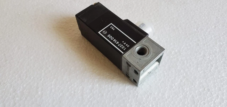 Electroválvula Bosch 0 820 005 151 0820005151 CHARMILLES HECHO EN FRANCIA Foto 3 de 4