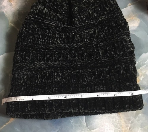 Black Pom Pom Winter Soft Stretch Knit Beanie - One Size Fits All - Picture 7 of 8