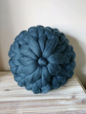 Chunky knit Merino wool pillow by Knit Like A Boss | Pillows