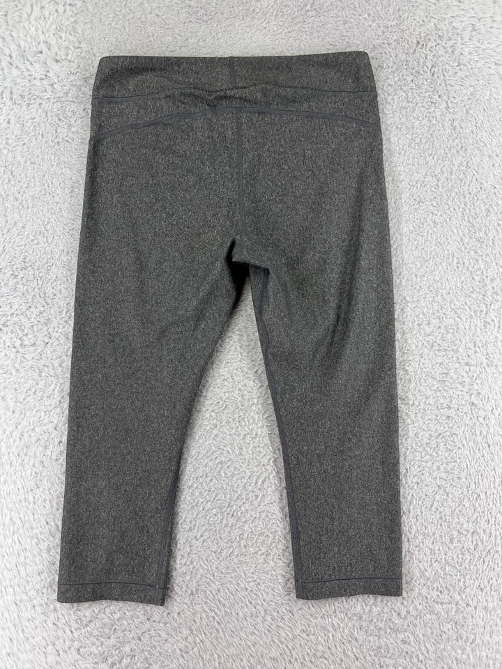 Under Armor Leggins Womens Medium Gray Crop Capri Athletic Polyester Blend Yoga - Image 2 of 4