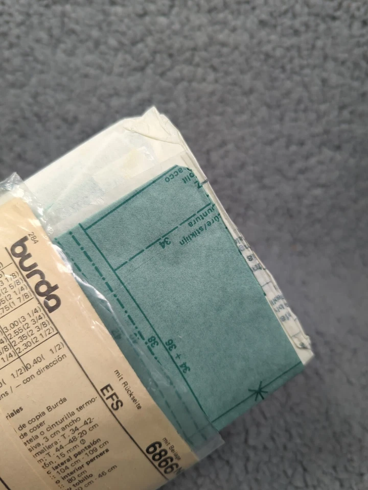 PANTALONES MUJER BURDA 6866 patrón costura plisados talla 8-18 Foto 4 de 4