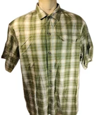 Eastern Mountain Sports Mens L Short  Sleeve Shirt Button Up Plaid Grey Green 