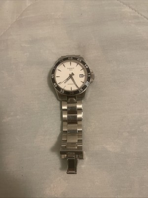 Tissot Swissmatic T106407A automatic Watch. 42mm Case. 100m Water Resistant