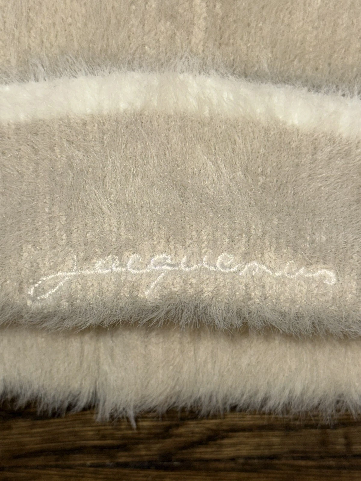 Berretto Jacquemus Le Bonnet Neve donna bianco sporco nuovo senza etichetta