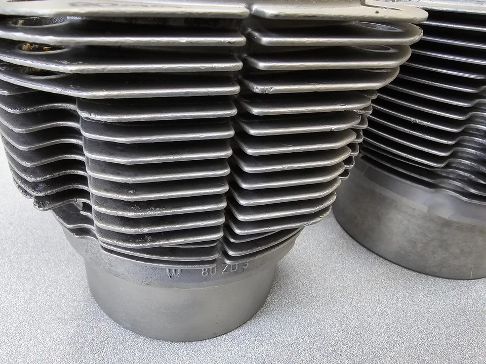 4 CILINDROS BIRALES USADOS ORIGINALES PORSCHE 911 914-6 MAHLE 80ZD3 1966-69 ASTILLADOS Foto 2 de 4