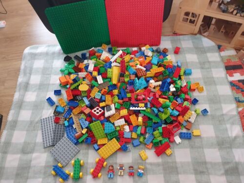 Enorme pacchetto Lego Duplo assortito 7,85 kg - mattoncini, grandi tavole base, figure, auto - Foto 1 di 18