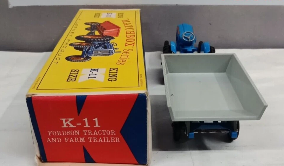 MATCHBOX KING SIZE FORDSON TRACTOR AND FARM TRAILER K11 - Immagine 3 di 4