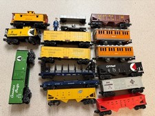 Lot of 16 HO Scale Train Box Reefer Billboard Cars Mixed Road Names & Brands..
