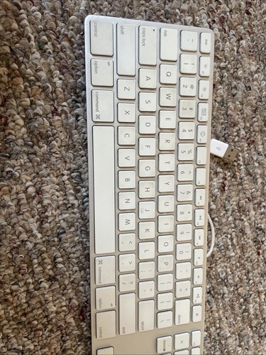Genuine Apple A1243 Wired USB Aluminum Keyboard with Numeric Keypad OEM Mac - Picture 3 of 4