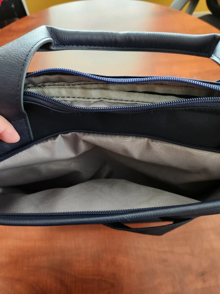 Samsonite Blue Soft Side Vertical Shopper Carry On Bag NWT - Image 4 of 4