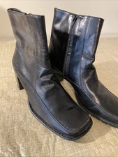 Gianni Bini black chunky heel ankle boots size 10