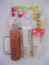 Mary Kay Satin Hands Pampering Set Softener Scrub Cream Gift Bag Pomegranate