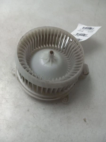 06-15 MOTOR SOPLADOR AC LEXUS GS450H Foto 2 de 4