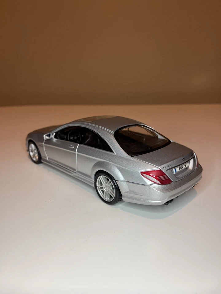 Maisto 1/24 Mercedes-Benz CL63 AMG Coupe 2012 Rare Silver Diecast Model Loose - Image 4 of 4