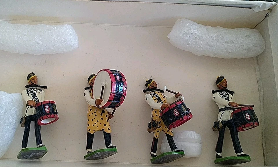 Ducal Toy Soldiers 6th Queen Elizabeth's Own Gurkha Pipes & Tambores Banda de 12 piezas Foto 4 de 4