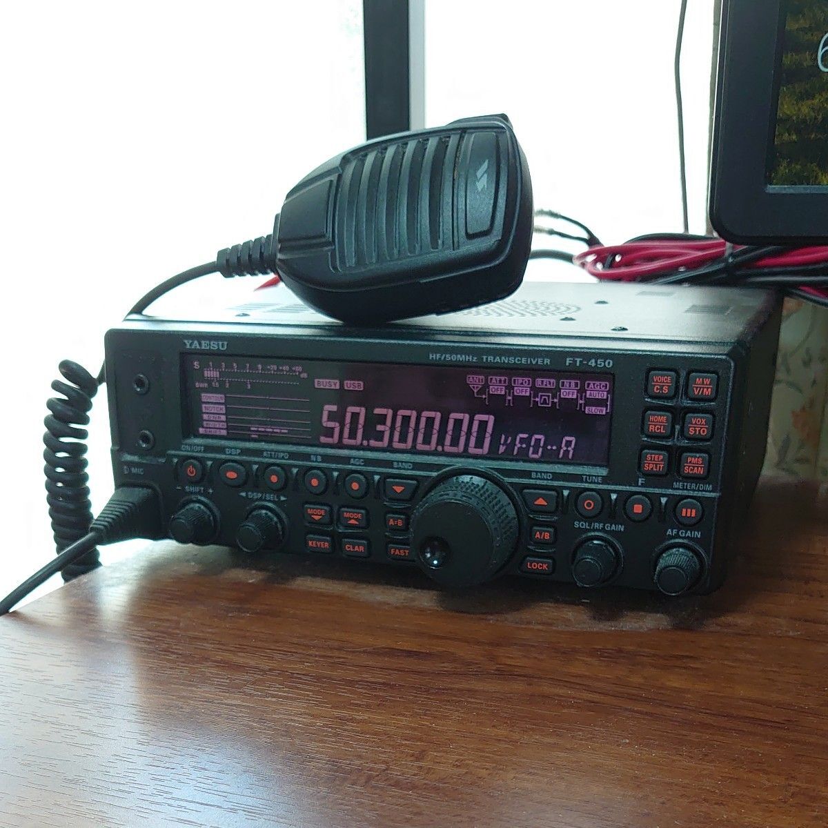 YAESU FT-450DMトランシーバー　50W機 YAESU FT-450DMトランシーバー50W機