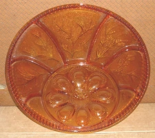 RARE VINTAGE GOLDEN AMBER INDIANA GLASS DEVILED EGG RELISH TRAY DISH PEBBLE LEAF