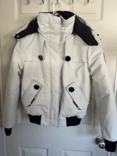 Noize Womens Hooded Heavy Duty Winter Jacket Arctic Engineered Weather Guard Sm